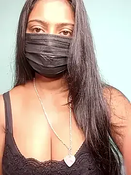 AmyBelmontt – webcam model profile photo Image 3