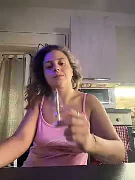 ZaraReyes – webcam model profile photo Image 5