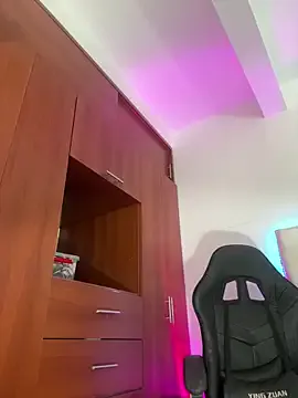 LaylaCam31 – webcam model profile photo Image 14