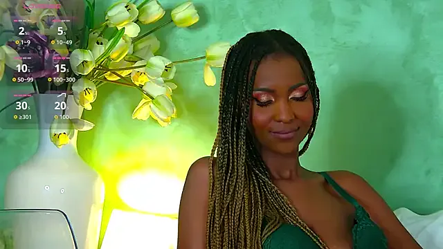 LyraCarvajal – webcam model profile photo Image 13