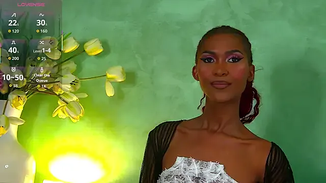 LyraCarvajal – webcam model profile photo Image 19