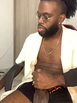 tyronemattias – webcam model profile photo Image 19