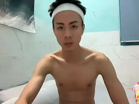 SkyLumen – webcam model profile photo Image 11