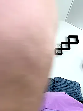 EliotStone – webcam model profile photo Image 5