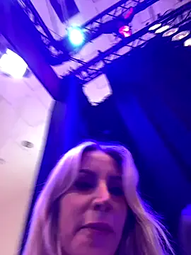 XStormy – webcam model profile photo Image 18