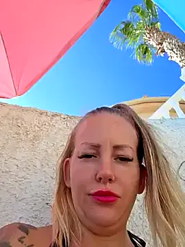 DannaEvansB – webcam model profile photo Image 2