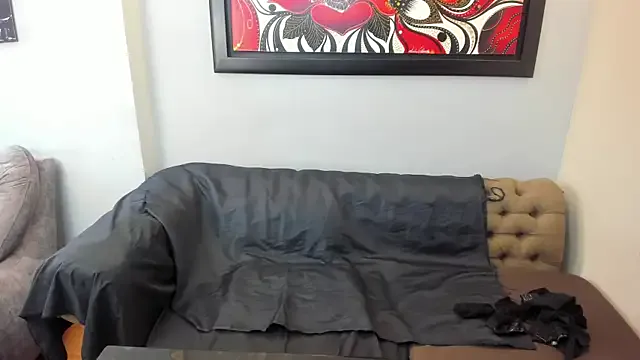 AmyBelmontt – webcam model profile photo Image 11