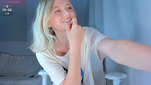 Emma_Lunny – webcam model profile photo Image 5