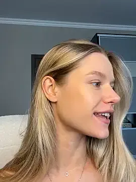 AishaVelvet – webcam model profile photo Image 11