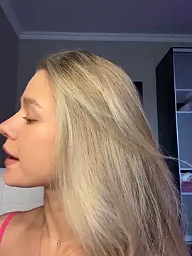 AishaVelvet – webcam model profile photo Image 6