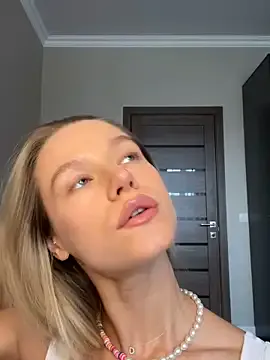 AishaVelvet – webcam model profile photo Image 7