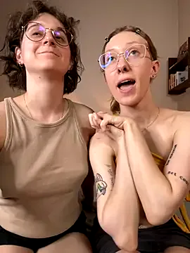 Maxinekinky – webcam model profile photo Image 14