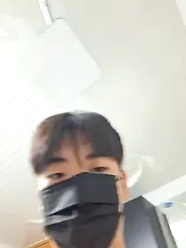 Noa_Dam – webcam model profile photo Image 4