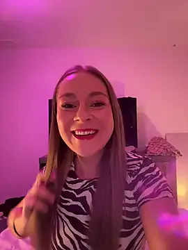 LilMissLaylah – webcam model profile photo Image 16