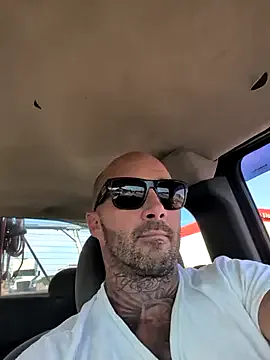 Zulyhenao18 – webcam model profile photo Image 18