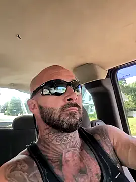 Zulyhenao18 – webcam model profile photo Image 5