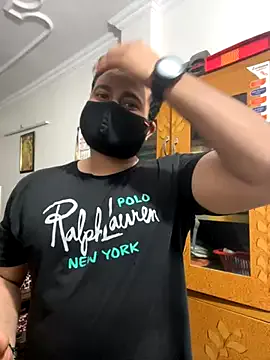 AnaTash – webcam model profile photo Image 12