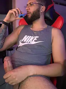 NoaRivas – webcam model profile photo Image 16