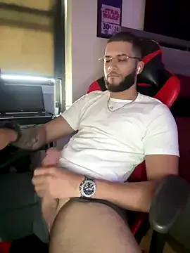 NoaRivas – webcam model profile photo Image 8