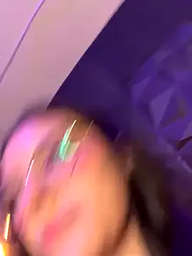 AnaCollin – webcam model profile photo Image 3