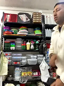 tommyjoyer – webcam model profile photo Image 10