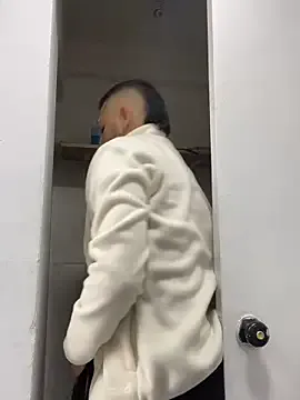 tommyjoyer – webcam model profile photo Image 16