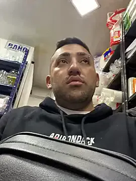 tommyjoyer – webcam model profile photo Image 7