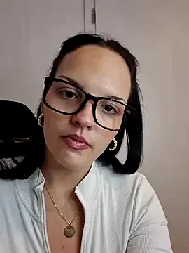 SamantthaLex – webcam model profile photo Image 7