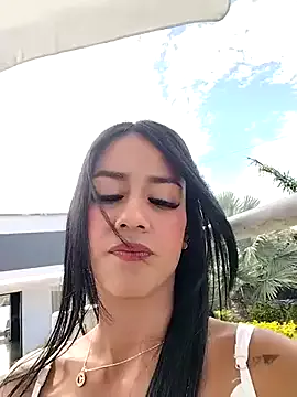 Noya – webcam model profile photo Image 10