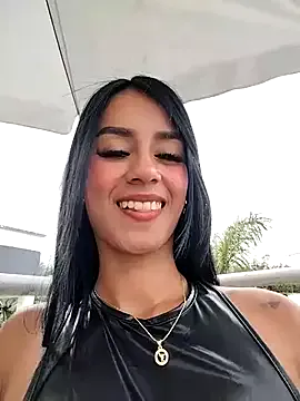 Noya – webcam model profile photo Image 11