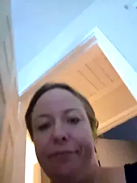 LolaCrave – webcam model profile photo Image 16