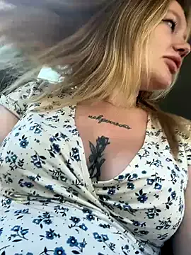 CelesteCoquette – webcam model profile photo Image 14