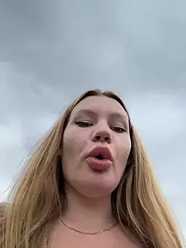 CelesteCoquette – webcam model profile photo Image 15