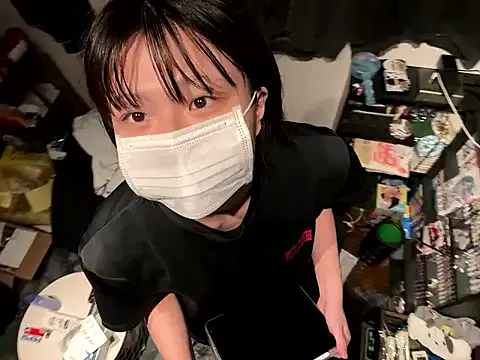 LaraHarvey – webcam model profile photo Image 3