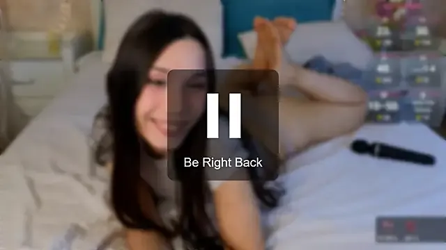 itelia – webcam model profile photo Image 17