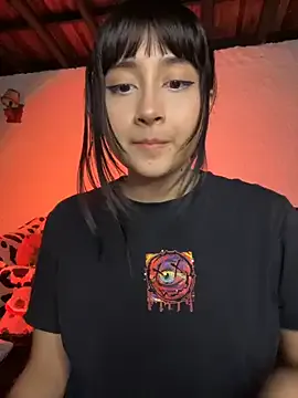 NILMINI-SHERON – webcam model profile photo Image 12