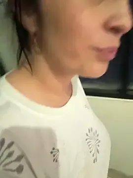 JenCampbell – webcam model profile photo Image 3