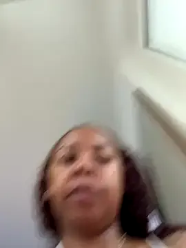 AvaHulw – webcam model profile photo Image 17