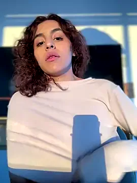 KataKovalenko – webcam model profile photo Image 6