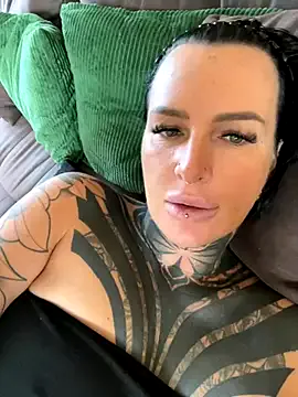 MartinaWolf – webcam model profile photo Image 19