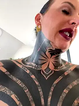 MartinaWolf – webcam model profile photo Image 6