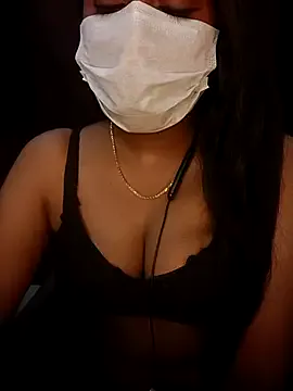 Amaliamour – webcam model profile photo Image 4