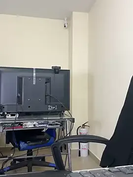 AmyBelmontt – webcam model profile photo Image 3