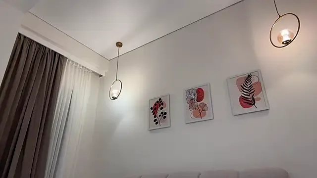 NinaFontana – webcam model profile photo Image 14