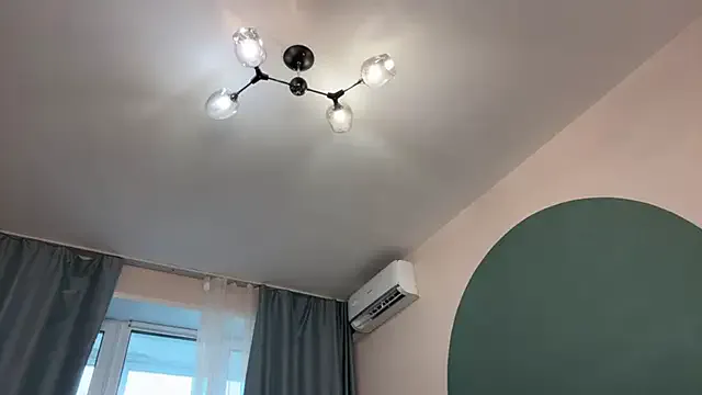 NinaFontana – webcam model profile photo Image 4