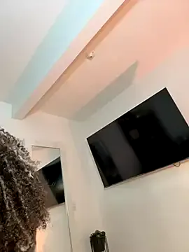 Hotel__California – webcam model profile photo Image 11