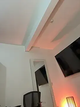 Hotel__California – webcam model profile photo Image 6