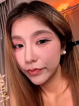 AmyBelmontt – webcam model profile photo Image 15