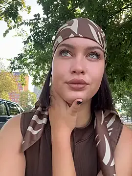 CassieGil – webcam model profile photo Image 13