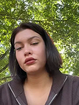 CassieGil – webcam model profile photo Image 18